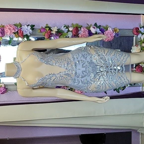 Birthday/Homecoming/Prom - Picture 4 of 11